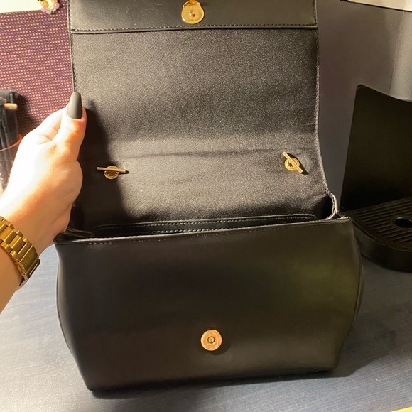 Black Purse - Picture 3 of 3